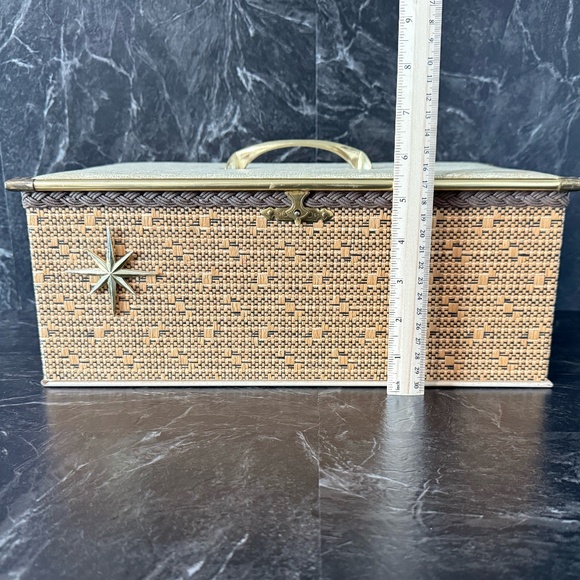 Vintage Sewing Box Full of Vintage Sewing Supplies - Picture 3 of 15